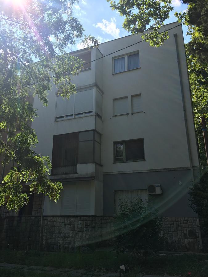 Apartments Valentina - Free Parking Mostar Exteriör bild